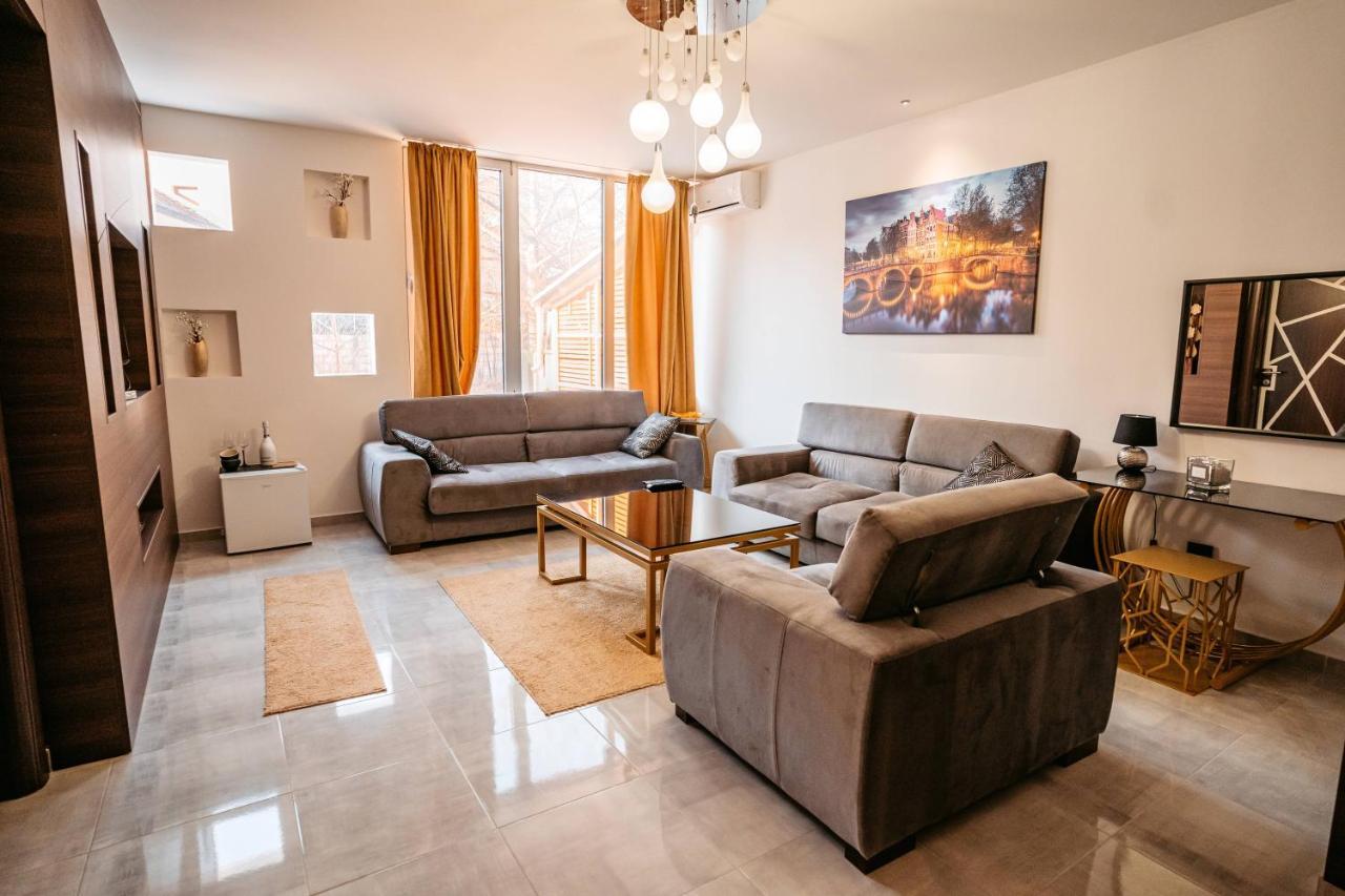 Magico Rooms & Apartments Ni 외부 사진